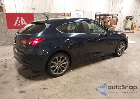 2018 Mazda Mazda3 Touring из США, поврежденный, VIN 3MZBN1L39JM257949